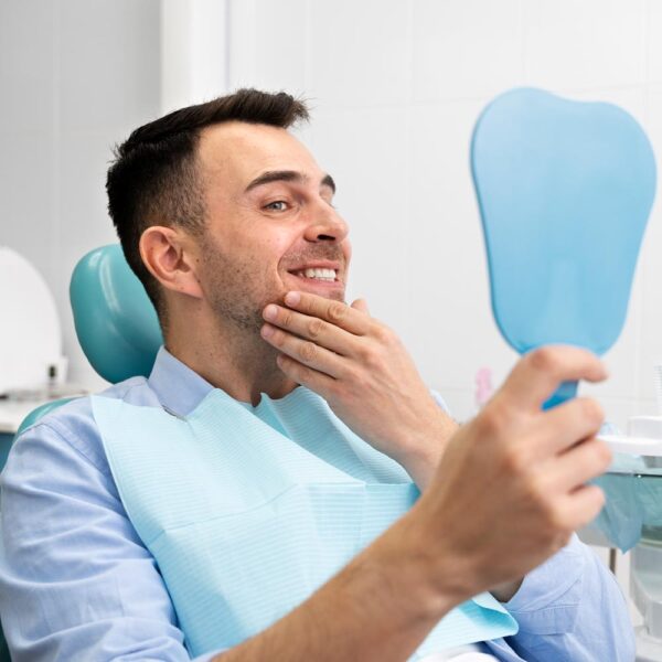 recuperare-implant-dentar-delta-clinic-dent-2 Recuperare dupa imlant dentar